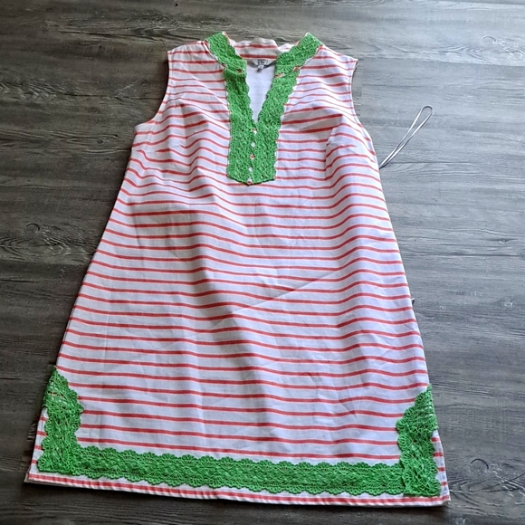 Crown & Ivy dress - Picture 1 of 3